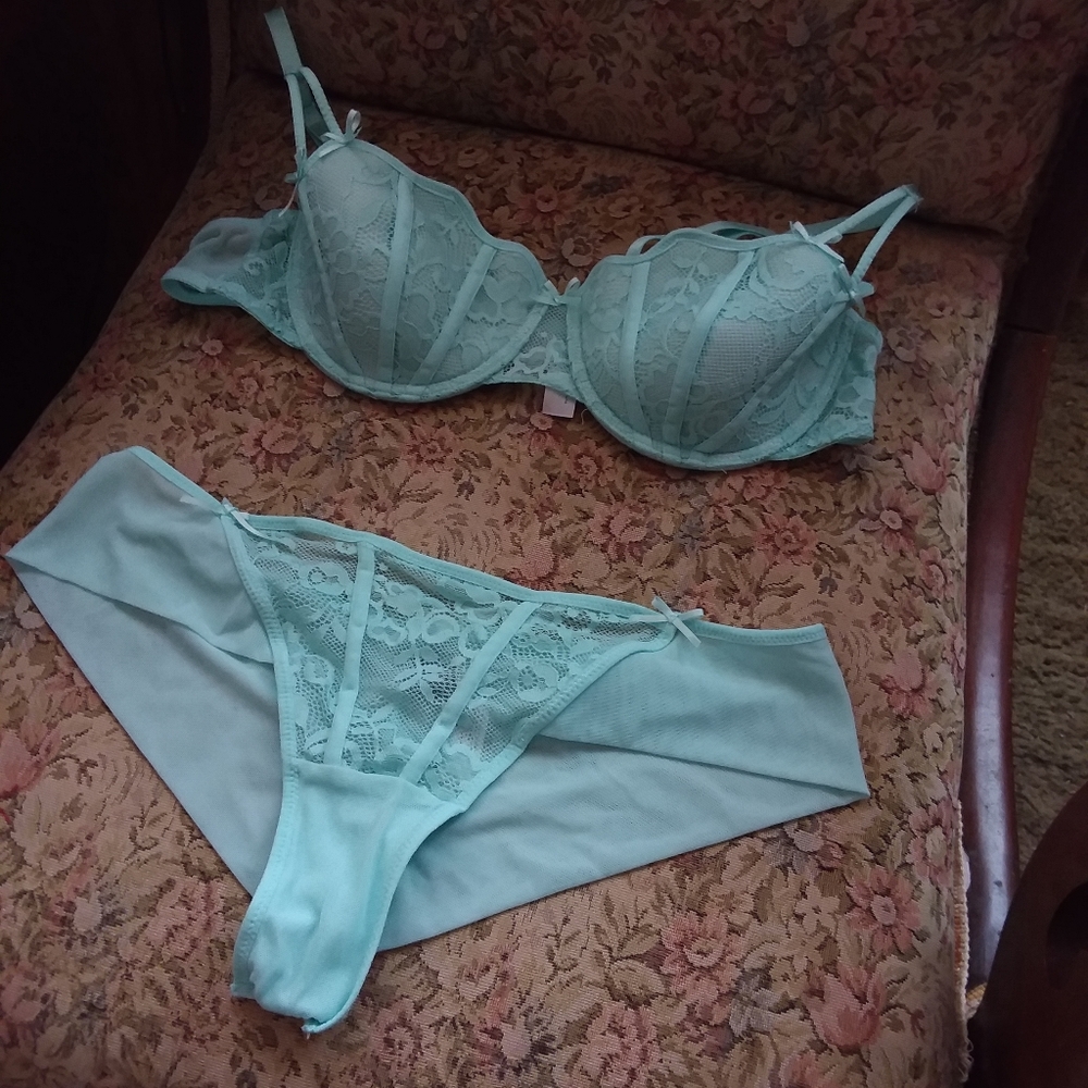 Adore me set